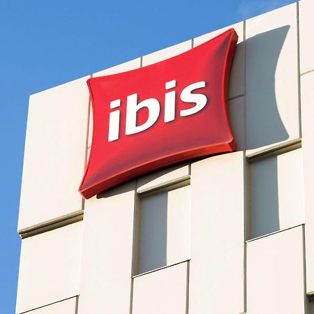 Hotel Ibis Barcelona Santa Coloma Santa Coloma de Gramanet Esterno foto