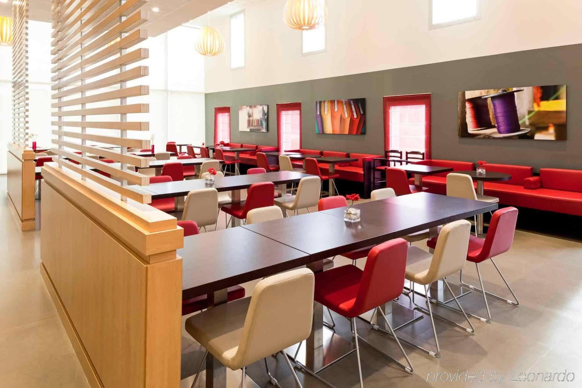 Hotel Ibis Barcelona Santa Coloma Santa Coloma de Gramanet Esterno foto