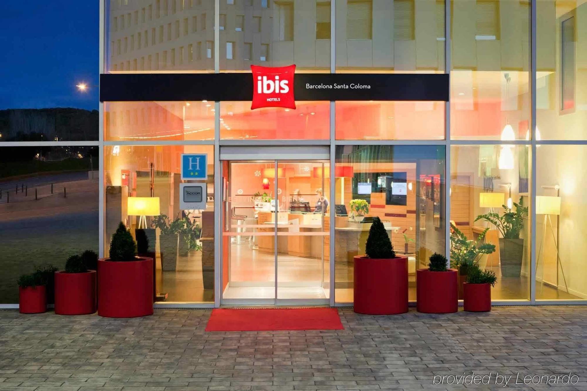 Hotel Ibis Barcelona Santa Coloma Santa Coloma de Gramanet Esterno foto