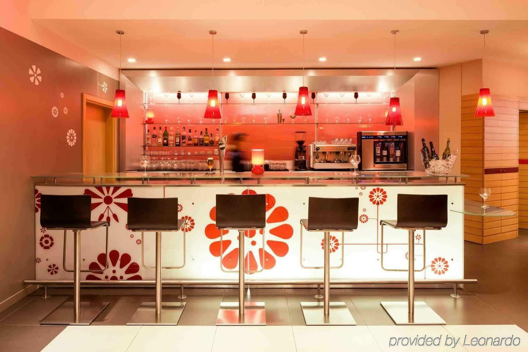 Hotel Ibis Barcelona Santa Coloma Santa Coloma de Gramanet Esterno foto